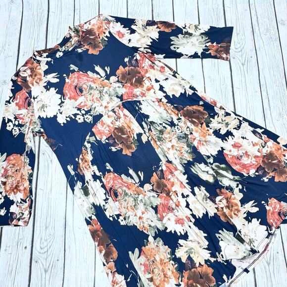 Honeyme Floral Navy Dress Size Small - Picture 2 of 2